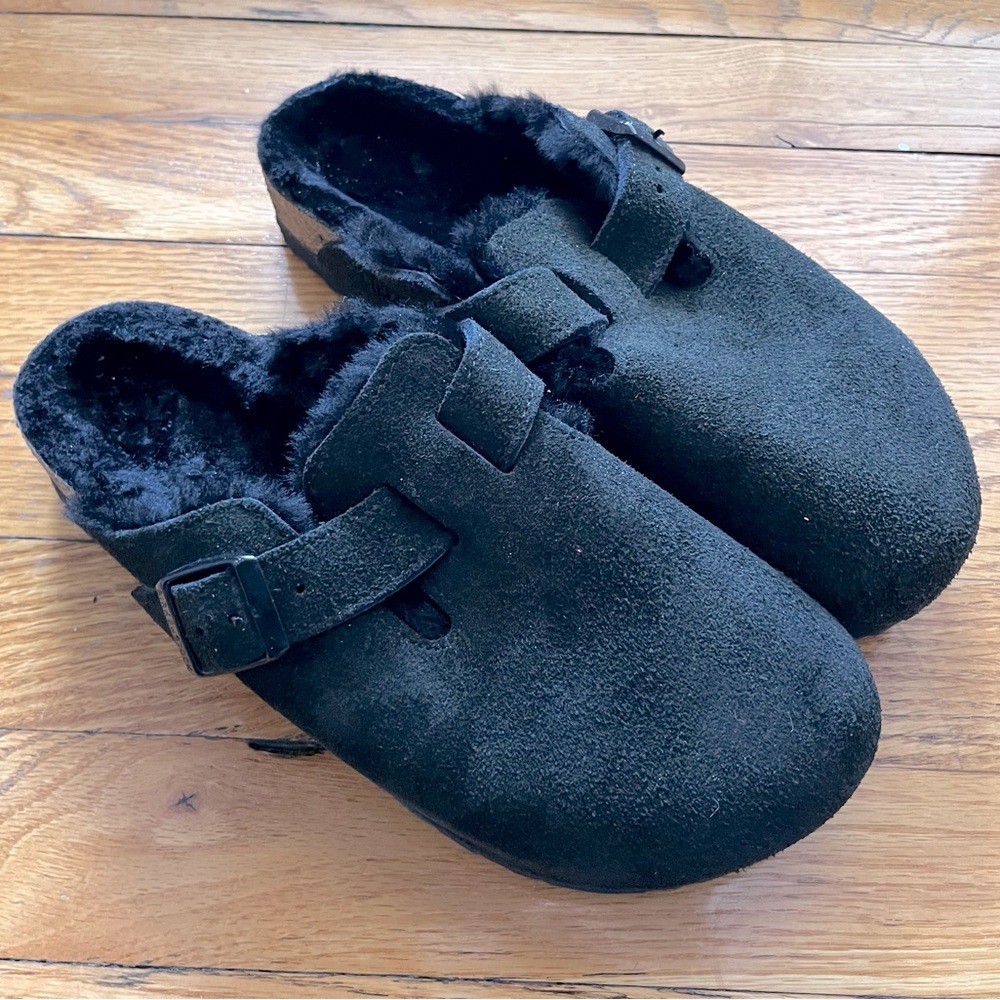Birkenstock Boston Shearling clog in black suede
